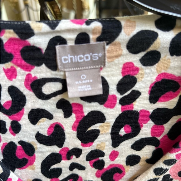 Chico’s Cotton/Modal Leopard Multi Color top Size 0 EUC - Picture 4 of 8